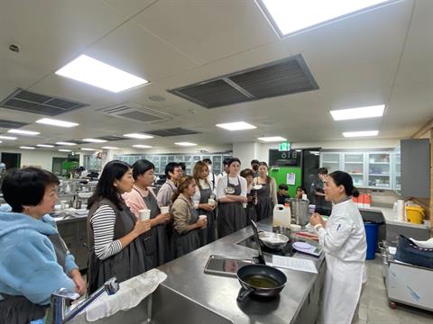 🍀아리아동아리 결혼이민자와 함께하는 한국 전통음식 개성주악 만들기🍀